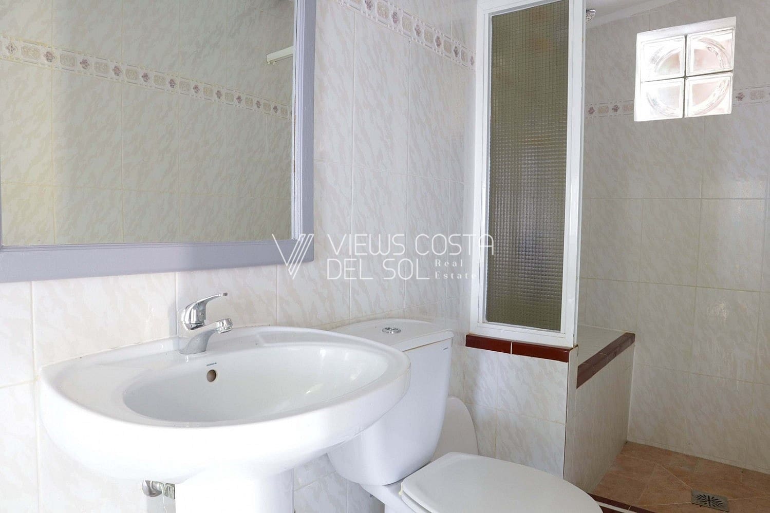 4 soveværelse Villa til salg i Torrox med garage - € 379.000 (Ref: 9170411)