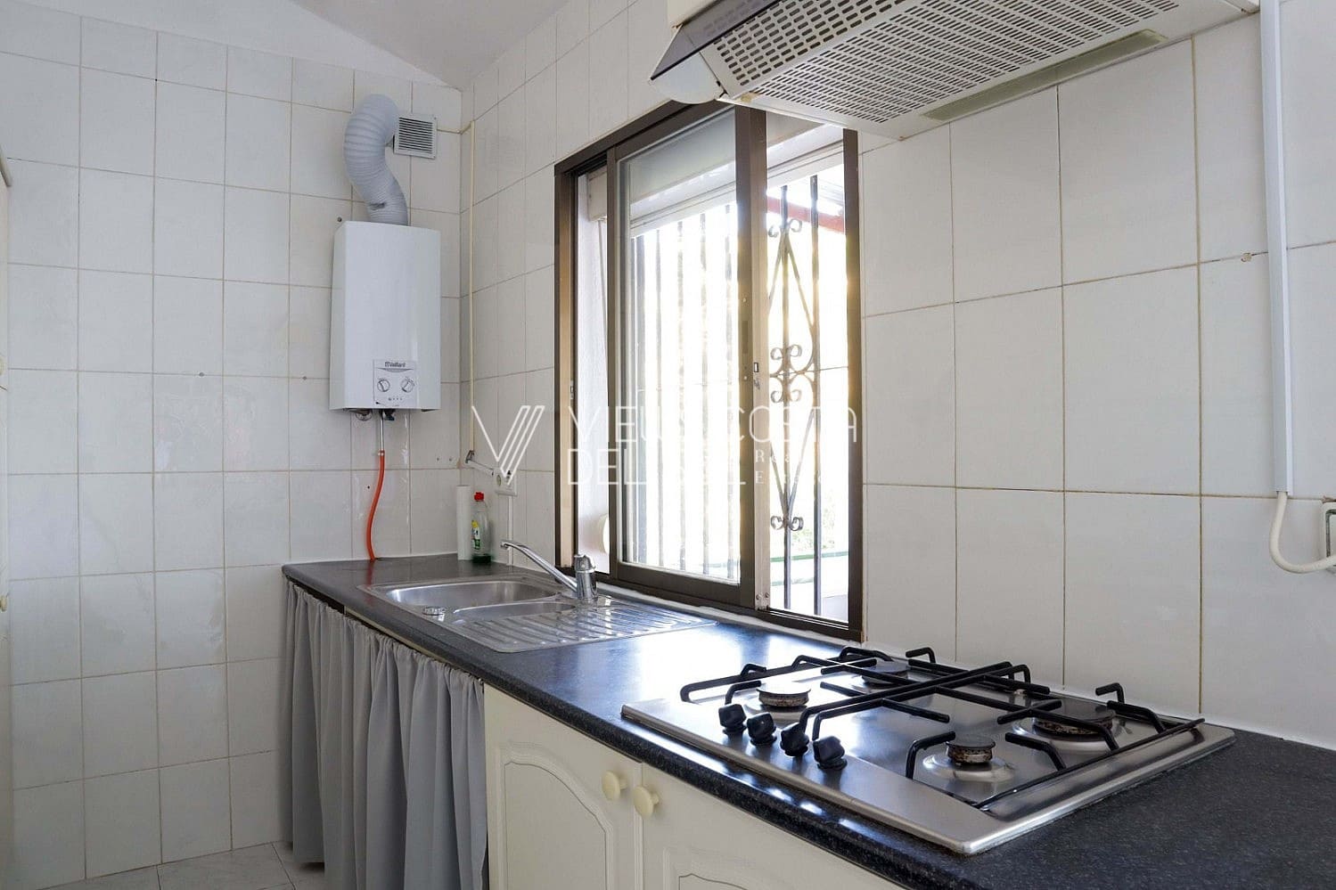 4 soveværelse Villa til salg i Torrox med garage - € 379.000 (Ref: 9170411)