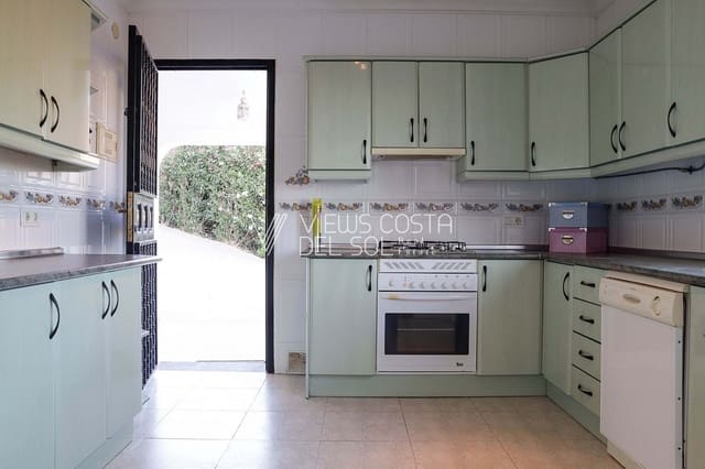 4 soveværelse Villa til salg i Torrox Pueblo, Torrox med garage - € 379.000 (Ref: 9170411)