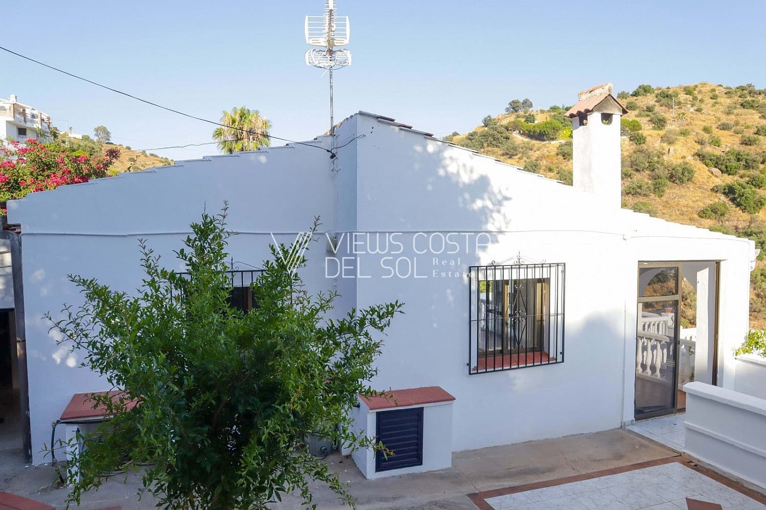 4 soveværelse Villa til salg i Torrox med garage - € 379.000 (Ref: 9170411)