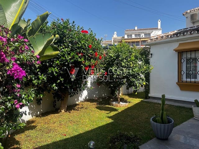 3 soveværelse Rækkehus til leje i Caleta de Vélez, Vélez-Málaga med swimmingpool - € 1.300 (Ref: 9170650)