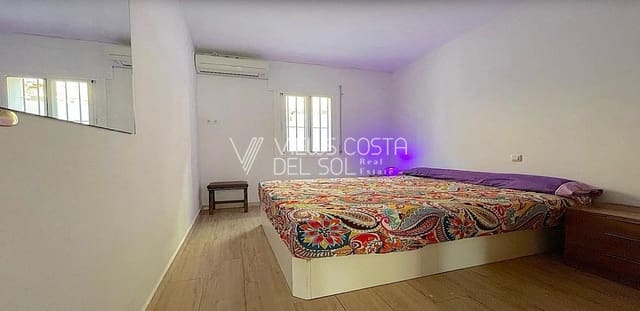 3 bedroom Townhouse for rent in Rubite, Sedella with pool garage - € 1,100 (Ref: 9258186)