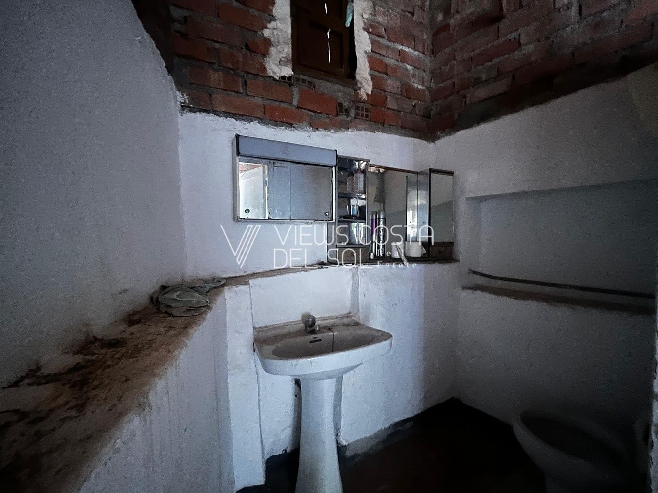 6 soverom Villa til salgs i Los Romanes - € 185 000 (Ref: 9378160)