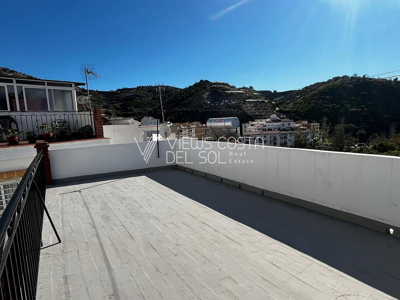 3 soverom Hus til leie i Algarrobo - € 850 (Ref: 9409334)