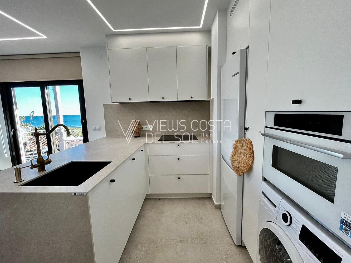 Studio til leje i Almayate med swimmingpool garage - € 1.200 (Ref: 9438733)