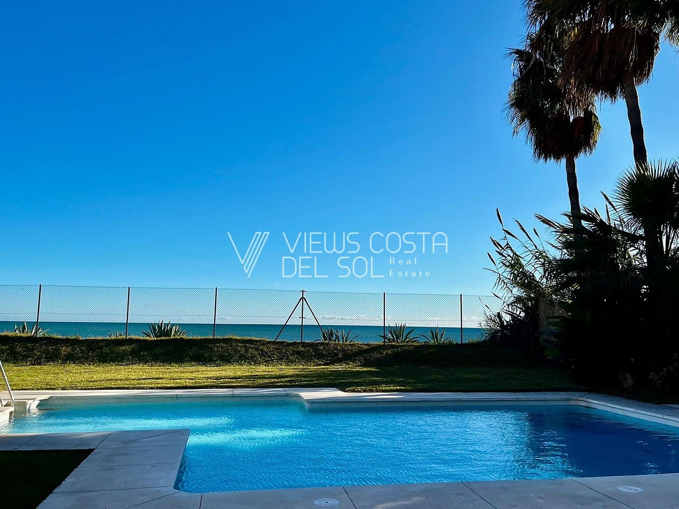 Studio til leje i Almayate med swimmingpool garage - € 1.200 (Ref: 9438733)