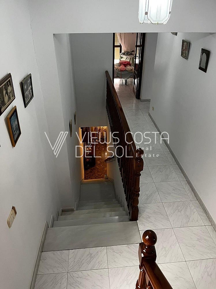 Chalet de 5 habitaciones en Algarrobo en venta - 249.900 € (Ref: 9459629)