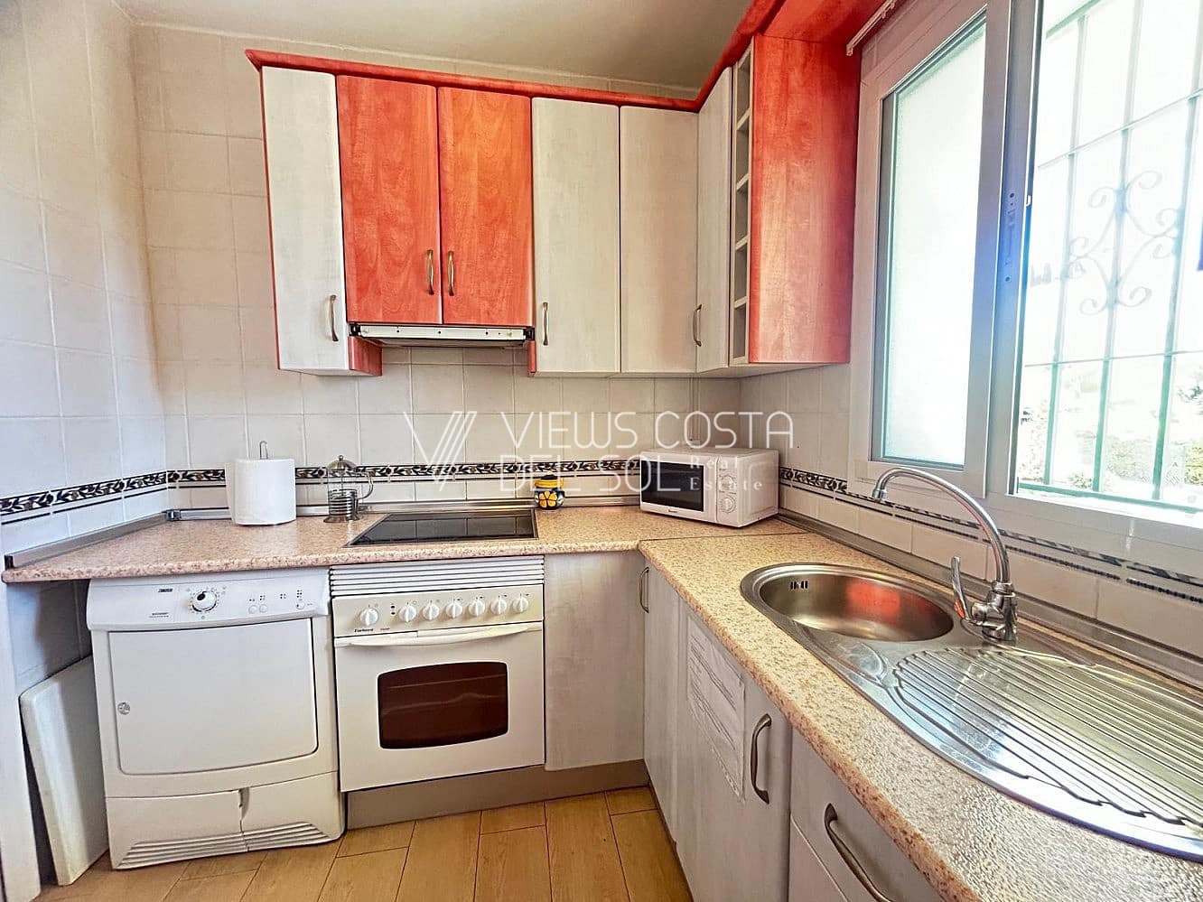 1 Zimmer Apartment zu vermieten in Nerja mit Pool Garage - 750 € (Ref: 9469018)