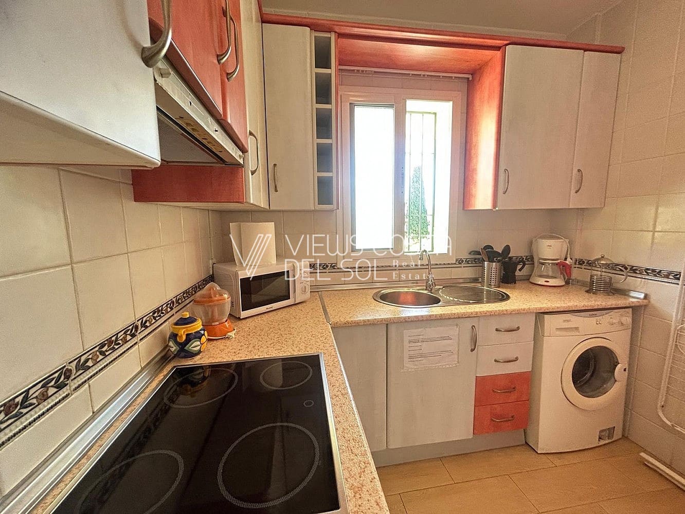 1 Zimmer Apartment zu vermieten in Nerja mit Pool Garage - 750 € (Ref: 9469018)