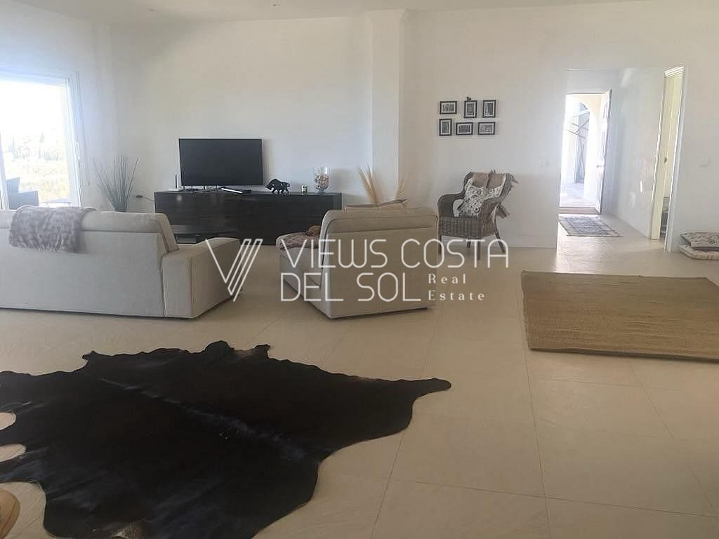 3 slaapkamer Villa te huur in Algarrobo met zwembad - € 2.200 (Ref: 9516575)