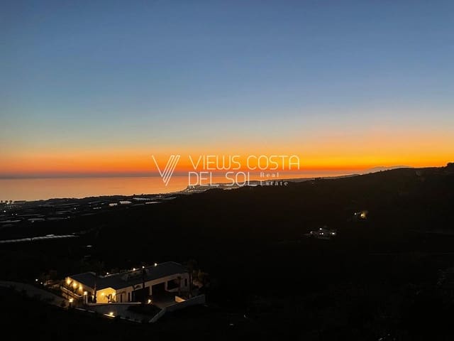 3 slaapkamer Villa te huur in Algarrobo met zwembad - € 2.200 (Ref: 9516575)