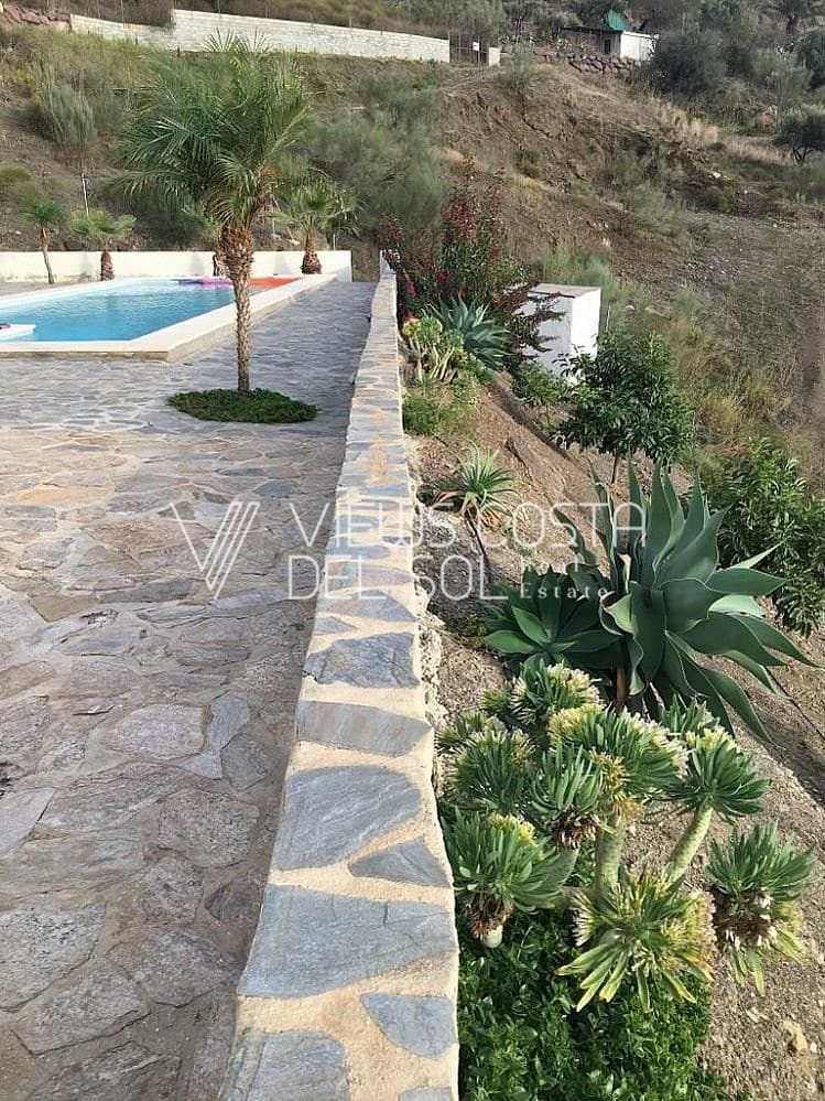 3 slaapkamer Villa te huur in Algarrobo met zwembad - € 2.200 (Ref: 9516575)