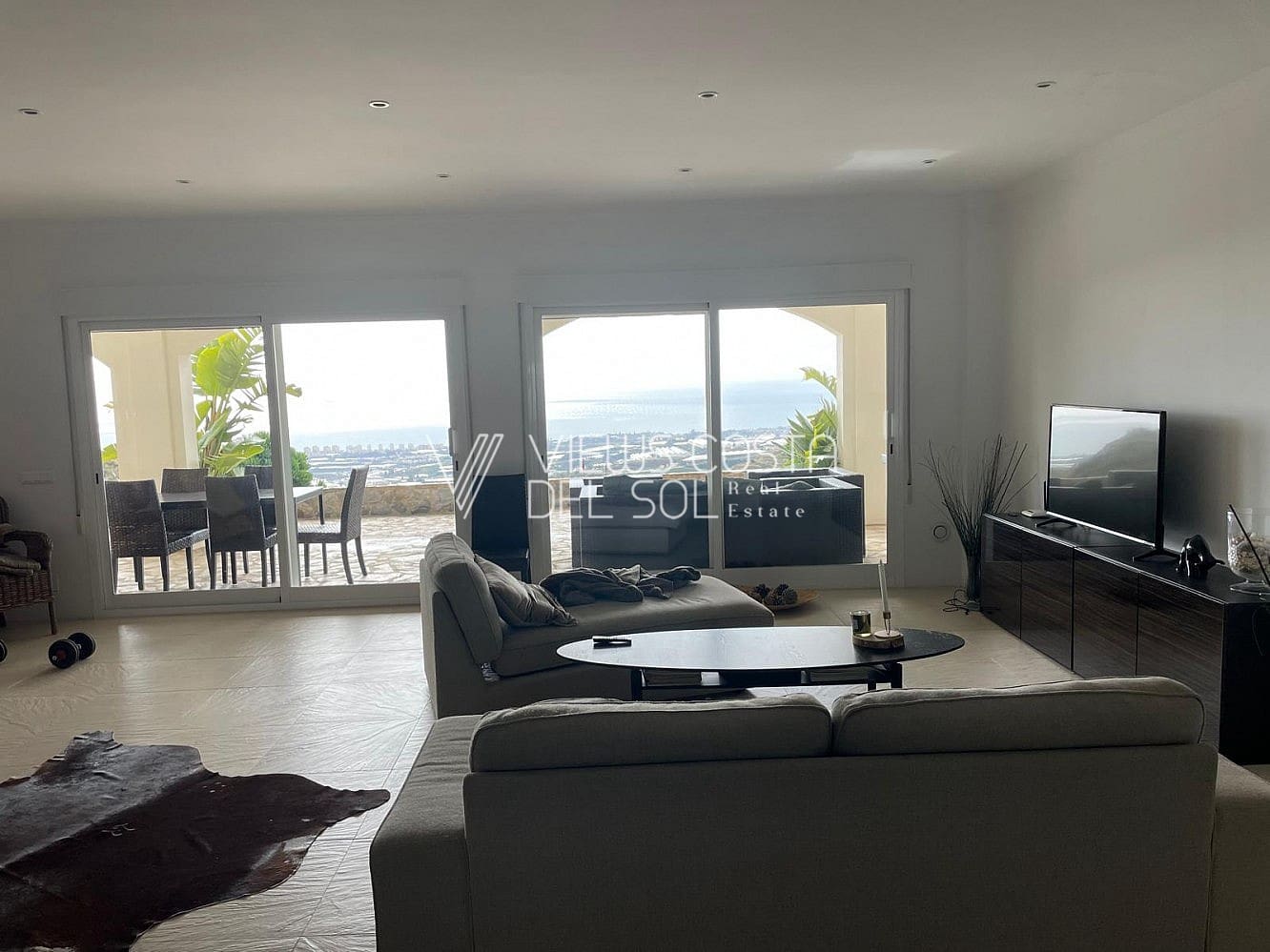 3 slaapkamer Villa te huur in Algarrobo met zwembad - € 2.200 (Ref: 9516575)