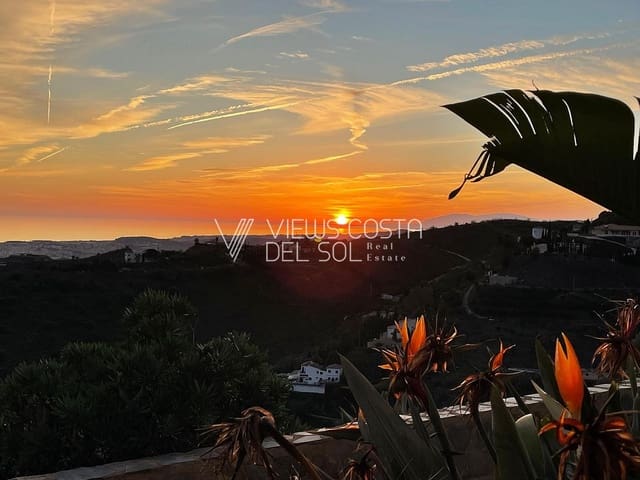 3 slaapkamer Villa te huur in Algarrobo met zwembad - € 2.200 (Ref: 9516575)