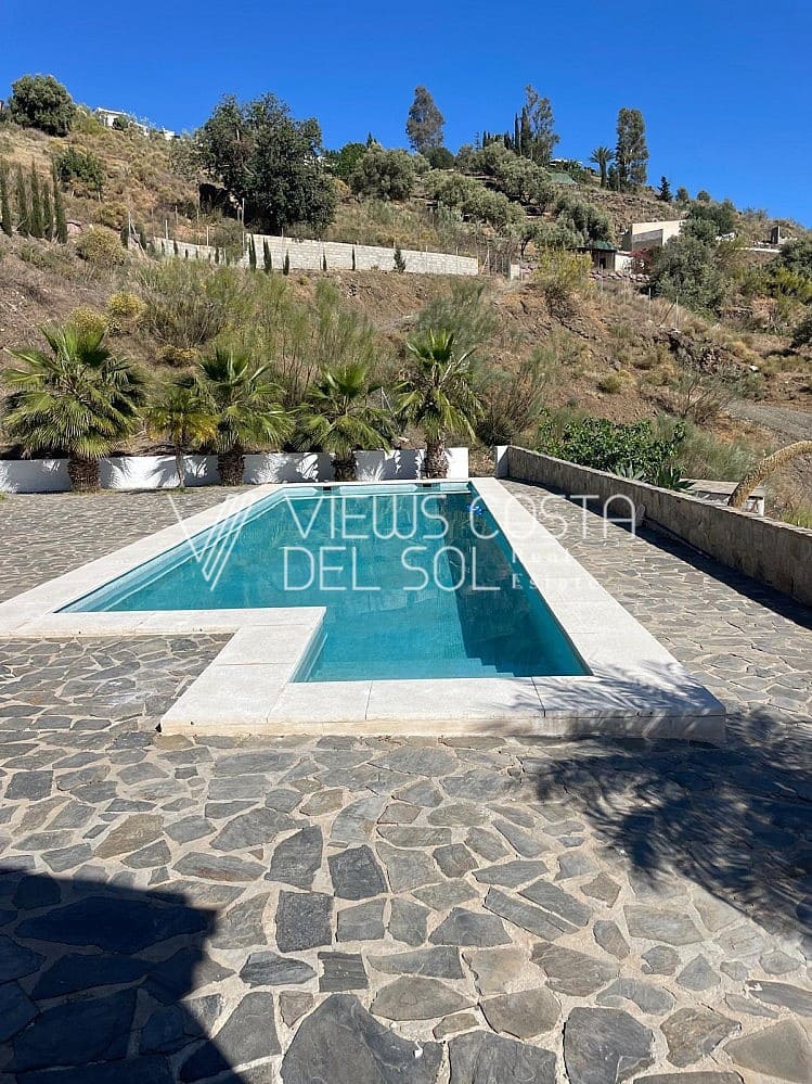 3 slaapkamer Villa te huur in Algarrobo met zwembad - € 2.200 (Ref: 9516575)