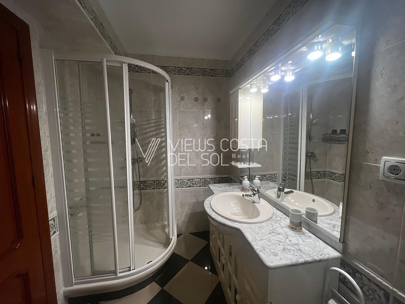 2 slaapkamer Appartement te huur in Algarrobo Costa met zwembad - € 1.000 (Ref: 9516576)