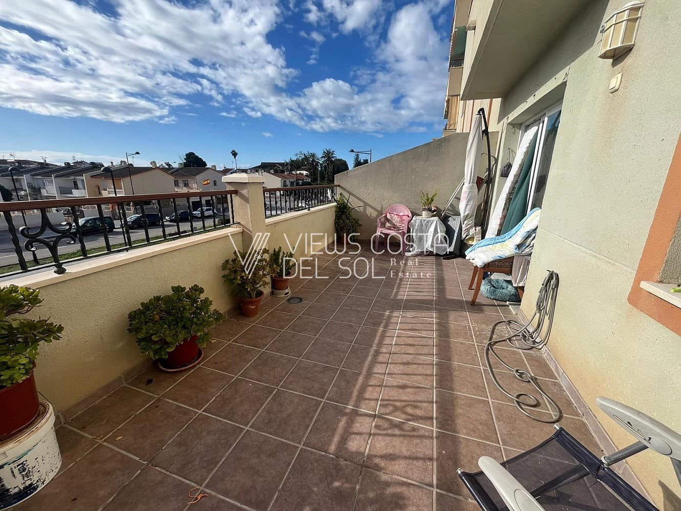 2 bedroom Apartment for sale in Velez-Malaga - € 247,000 (Ref: 9532515)