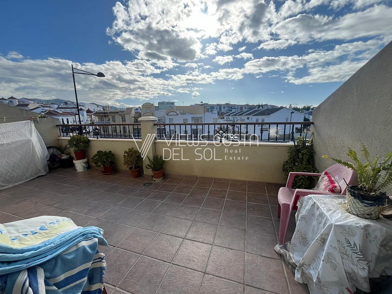 2 bedroom Apartment for sale in Velez-Malaga - € 247,000 (Ref: 9532515)