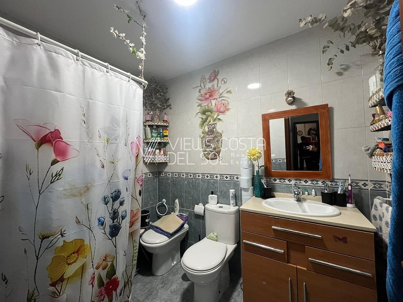 2 bedroom Apartment for sale in Velez-Malaga - € 247,000 (Ref: 9532515)