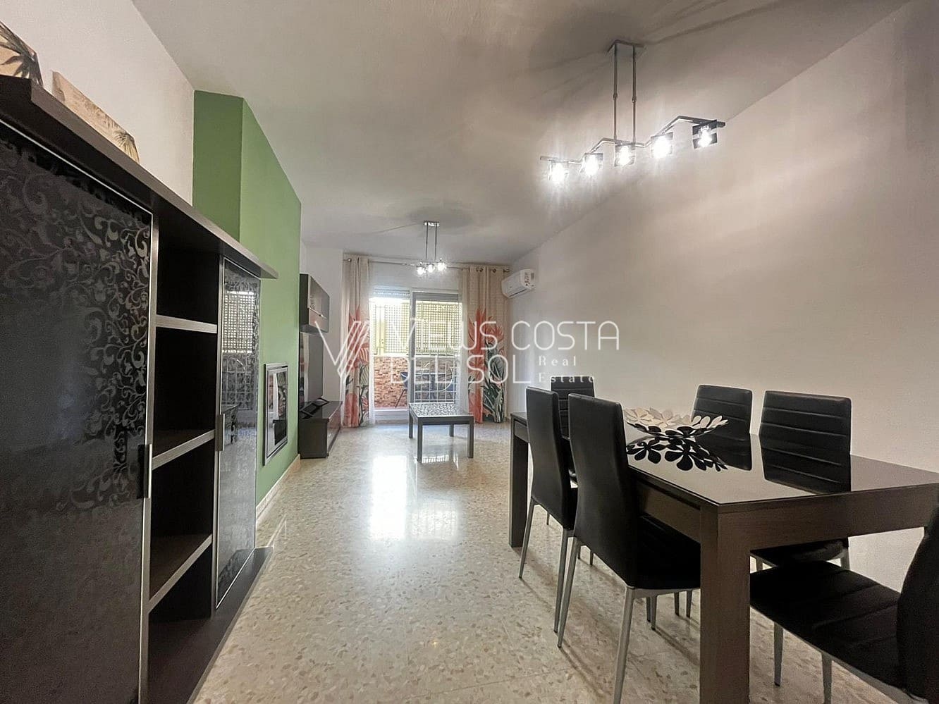 3 quarto Apartamento para arrendar em Velez-Malaga - 1 200 € (Ref: 9532516)