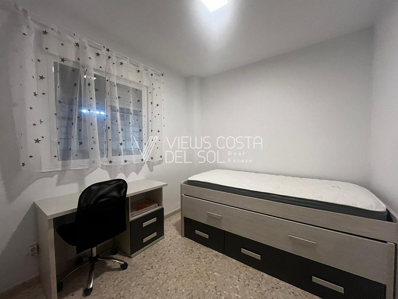3 quarto Apartamento para arrendar em Velez-Malaga - 1 200 € (Ref: 9532516)