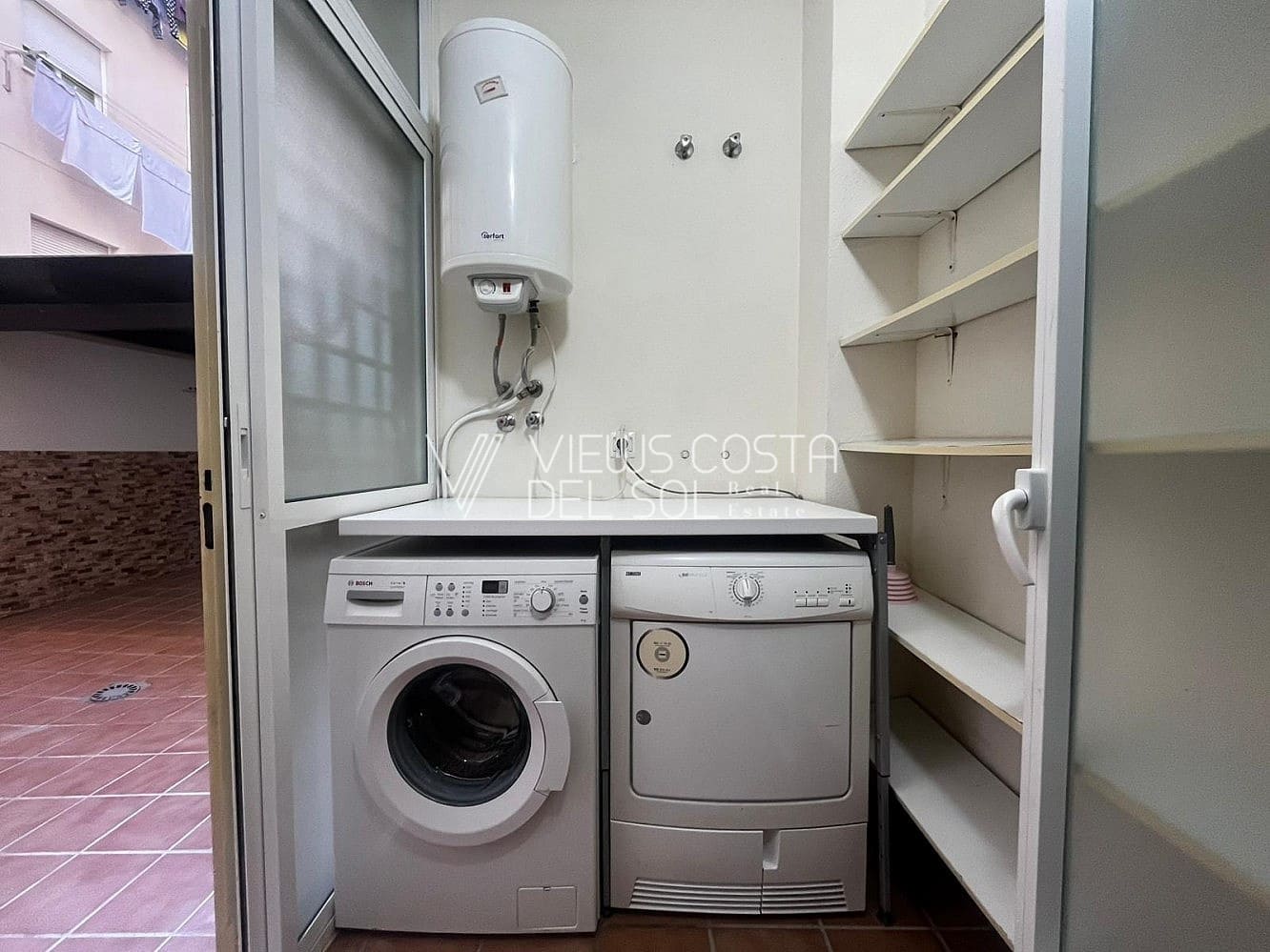 3 quarto Apartamento para arrendar em Velez-Malaga - 1 200 € (Ref: 9532516)