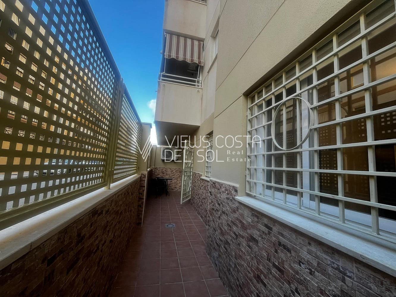 3 quarto Apartamento para arrendar em Velez-Malaga - 1 200 € (Ref: 9532516)