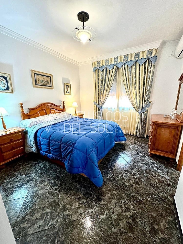 3 bedroom Villa for sale in Lagos - € 429,000 (Ref: 9606421)