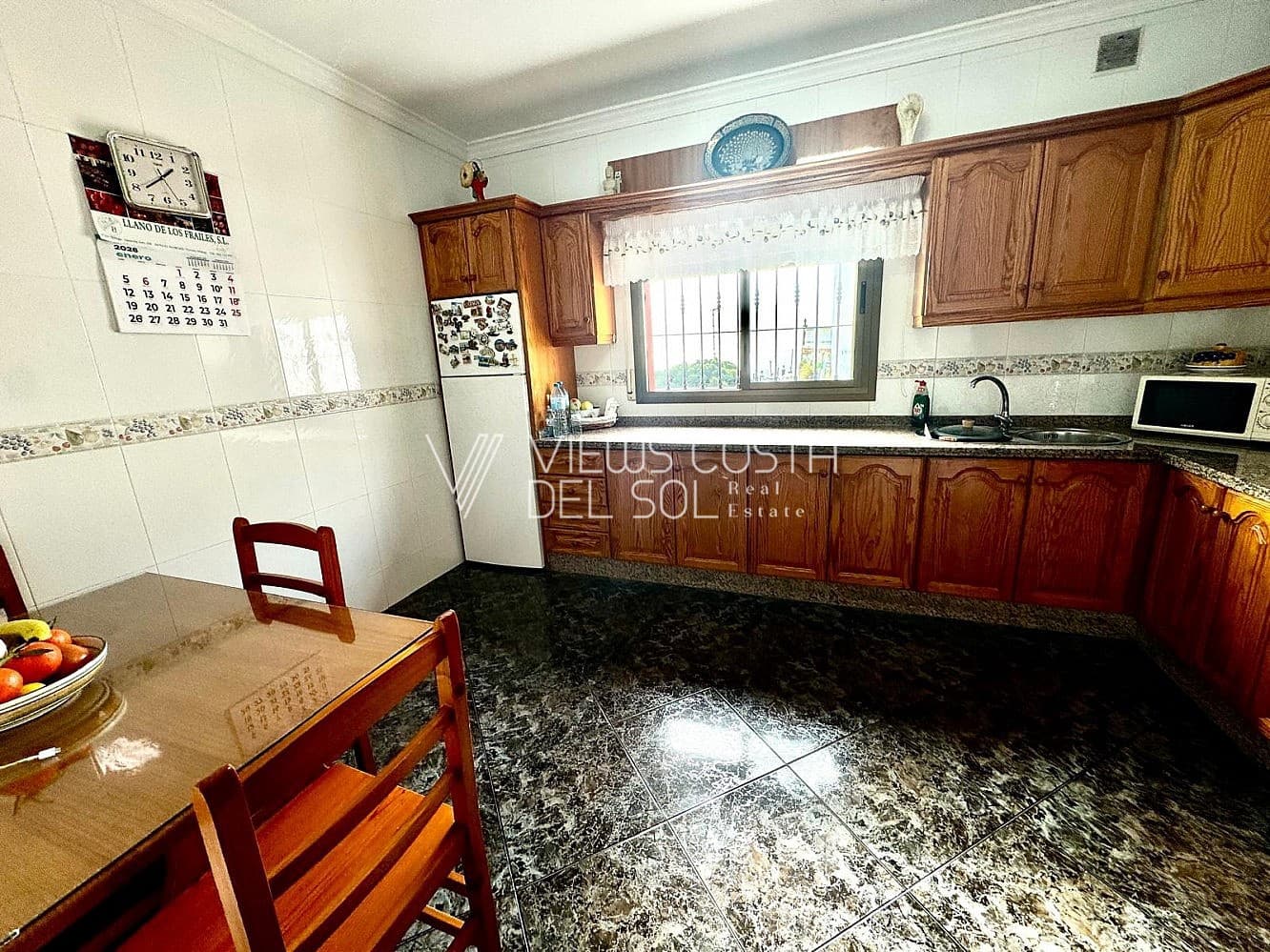 3 bedroom Villa for sale in Lagos - € 429,000 (Ref: 9606421)