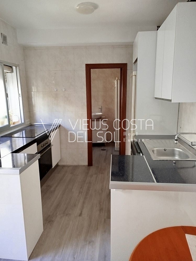 Chalet de 2 habitaciones en Benamocarra en venta - 124.000 € (Ref: 9653055)