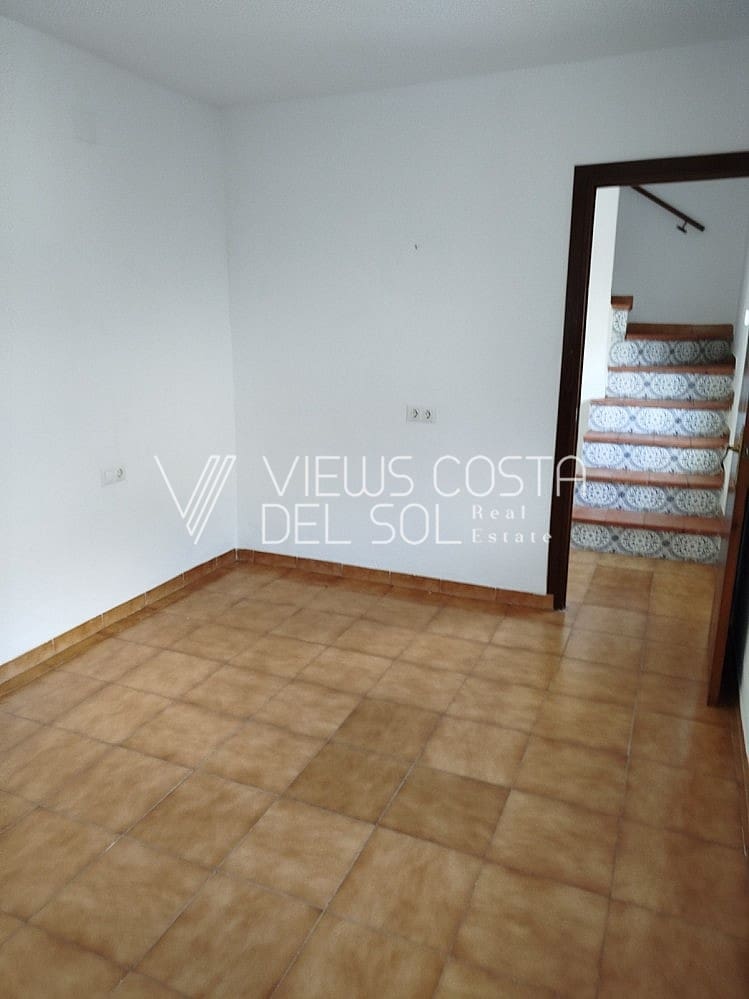 Chalet de 2 habitaciones en Benamocarra en venta - 124.000 € (Ref: 9653055)