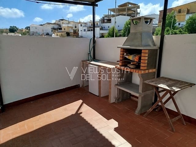 Chalet de 2 habitaciones en Benamocarra en venta - 124.000 € (Ref: 9653055)