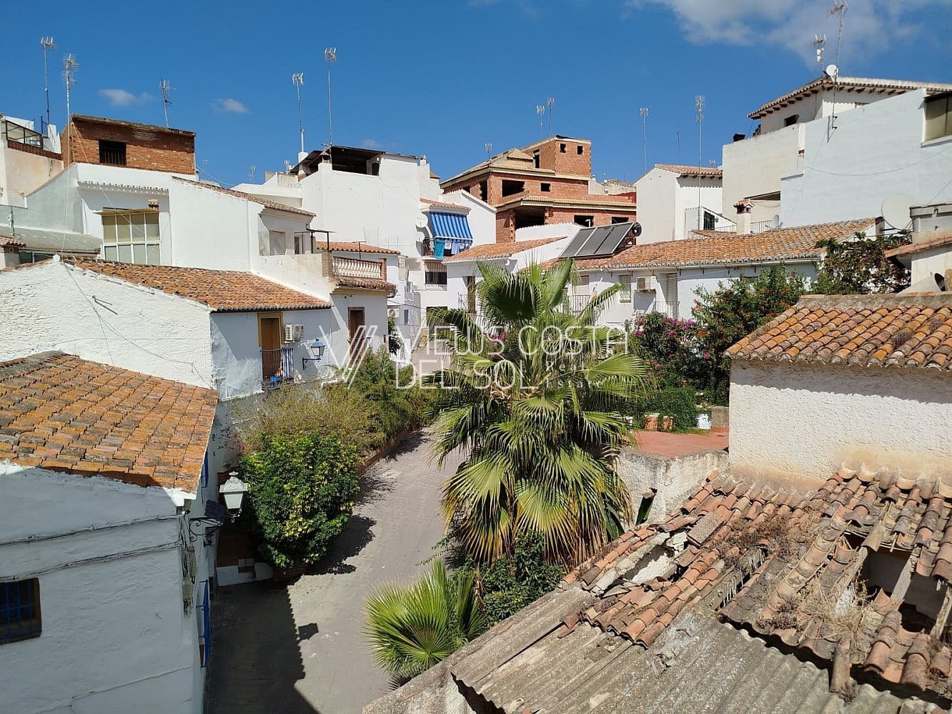 Chalet de 2 habitaciones en Benamocarra en venta - 124.000 € (Ref: 9653055)