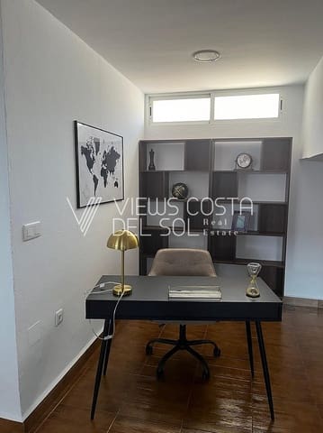 4 makuuhuone Omakotitalo vuokrattavana paikassa Vélez-Málaga mukana 
autotalli - 1 500 € (Ref: 9667113)