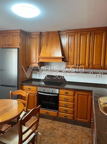 4 makuuhuone Omakotitalo vuokrattavana paikassa Vélez-Málaga mukana 
autotalli - 1 500 € (Ref: 9667113)