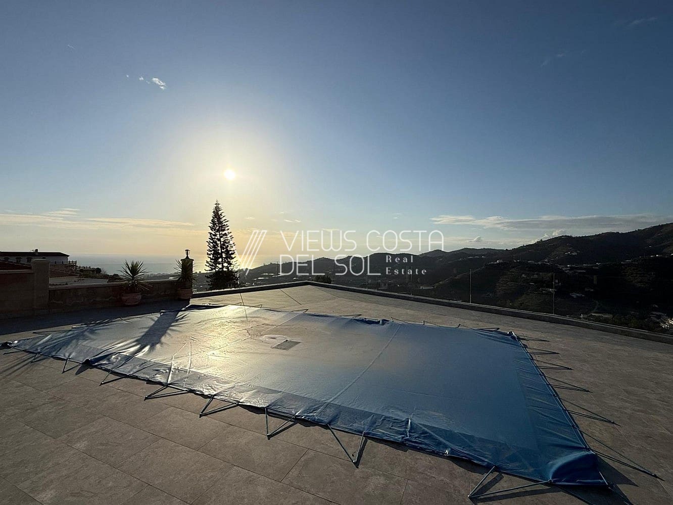 Villa/Maison de 3 chambres à louer à Torrox - 2 200 € (Ref: 9667114)