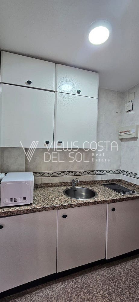 Yksiö myytävänä paikassa Torrox-Costa mukana uima-altaan - 159 000 € (Ref: 9675131)