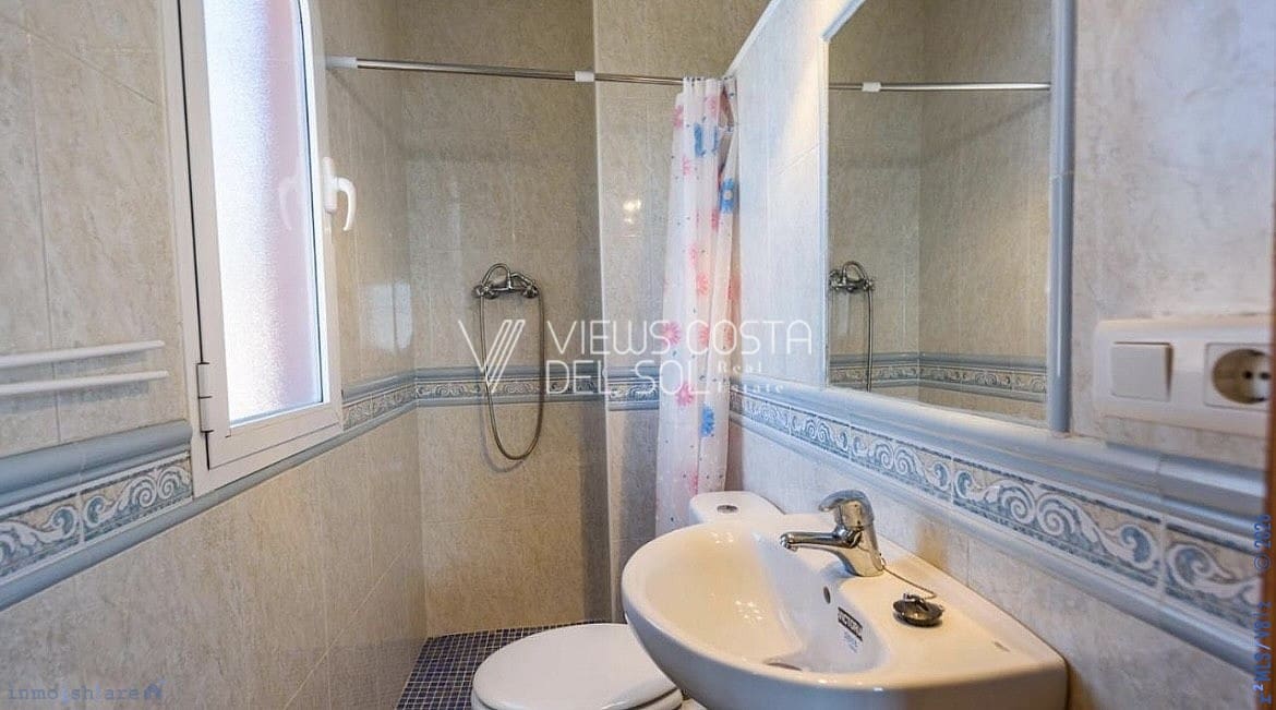 3 quarto Casa em Banda para venda em Torrox com piscina garagem - 420 000 € (Ref: 9684375)