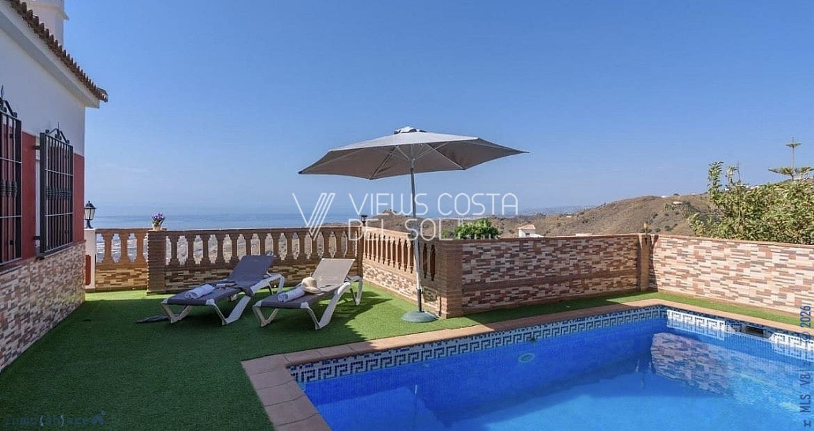 3 quarto Casa em Banda para venda em Torrox com piscina garagem - 420 000 € (Ref: 9684375)