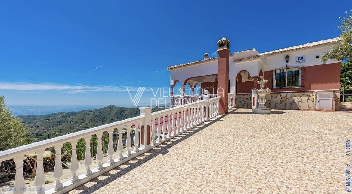 3 quarto Casa em Banda para venda em Torrox com piscina garagem - 420 000 € (Ref: 9684375)