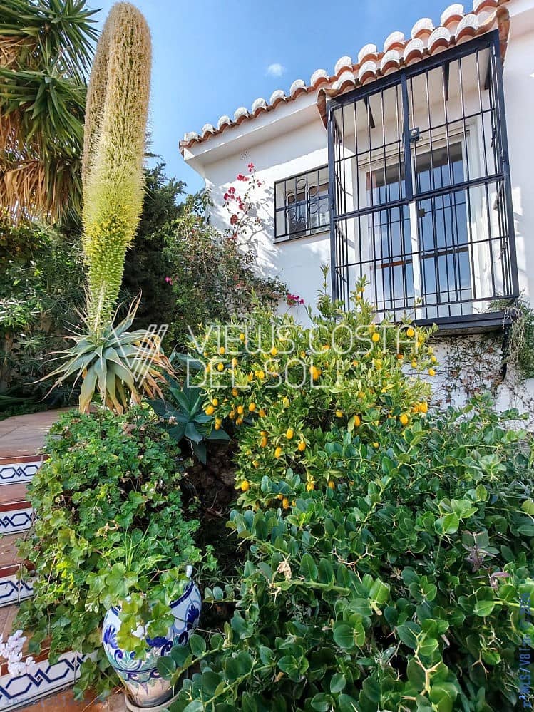5 sovrum Hus till salu i Nerja med pool garage - 1 095 000 € (Ref: 9684376)
