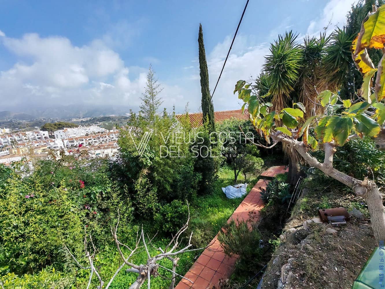 5 sovrum Hus till salu i Nerja med pool garage - 1 095 000 € (Ref: 9684376)