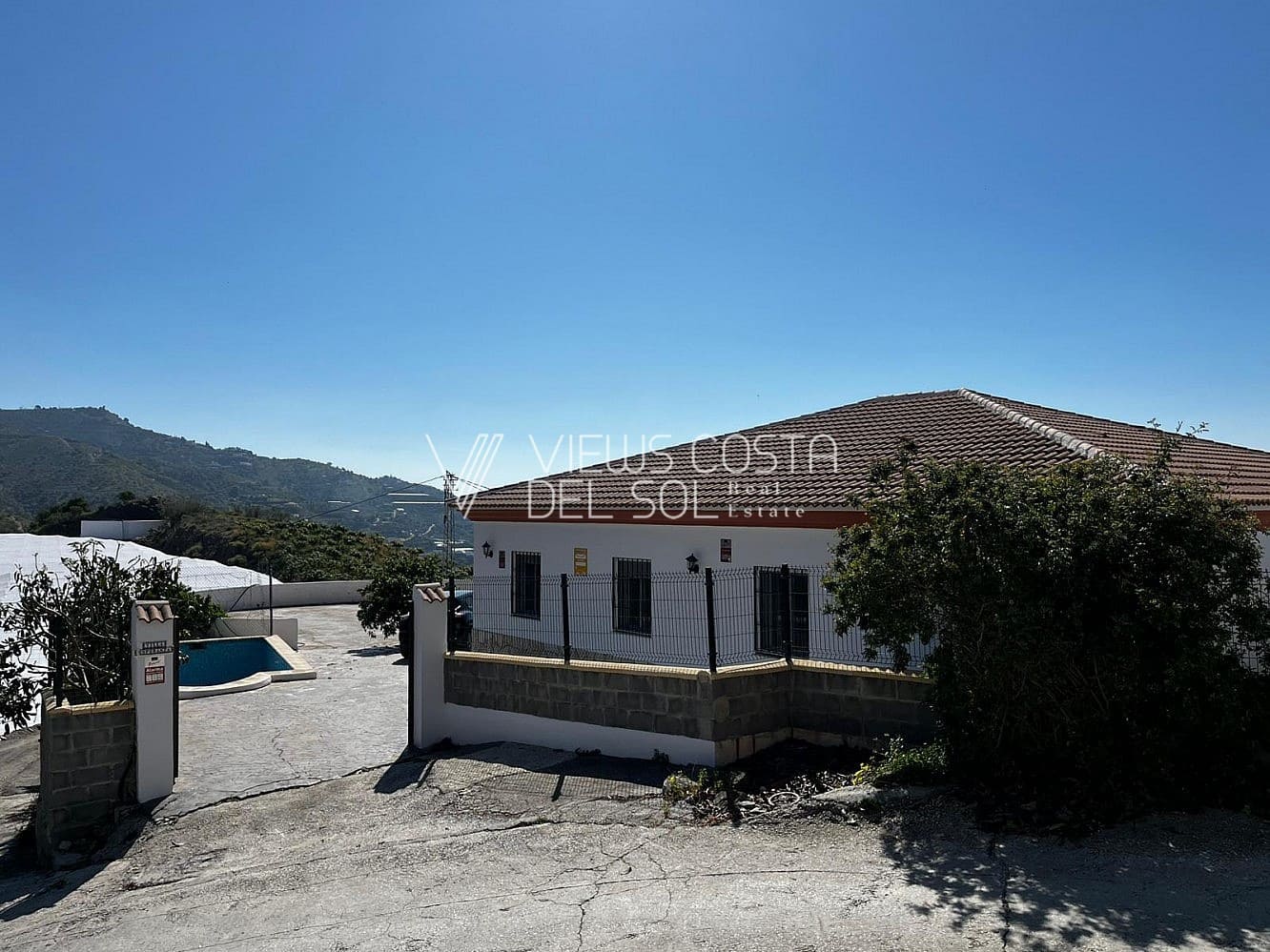 4 bedroom Townhouse for rent in Algarrobo - € 2,000 (Ref: 9708191)