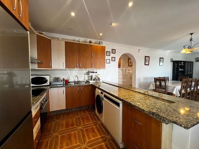 Casa de 4 habitaciones en Algarrobo en alquiler - 2.000 € (Ref: 9708191)