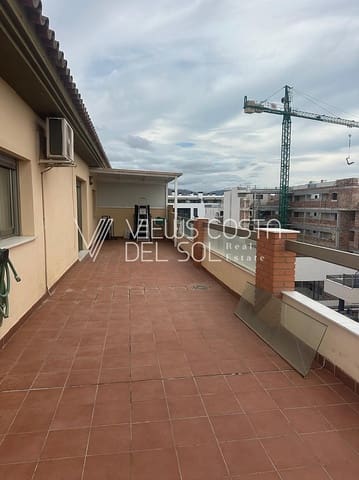 Apartamento de 2 habitaciones en Torre del Mar, Vélez-Málaga en venta - 289.000 € (Ref: 9715689)