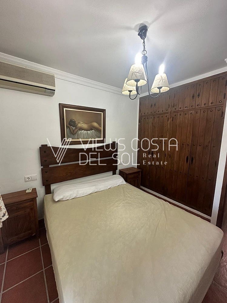 4 bedroom Villa for sale in Caleta de Velez with pool - € 649,900 (Ref: 9720610)