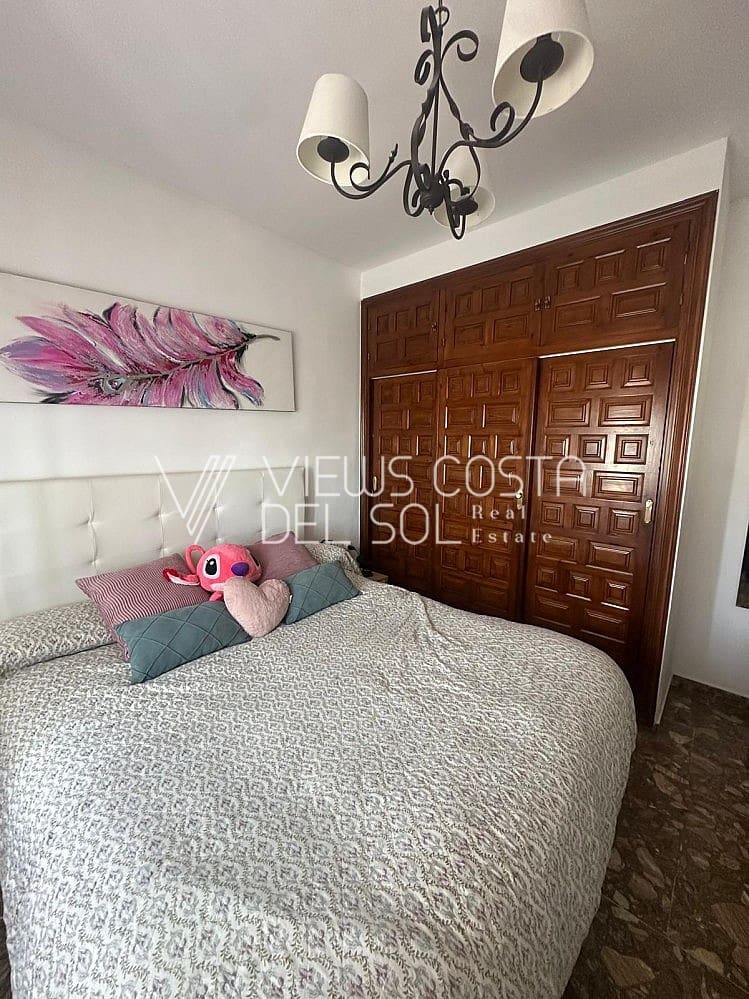 4 bedroom Villa for sale in Caleta de Velez with pool - € 649,900 (Ref: 9720610)