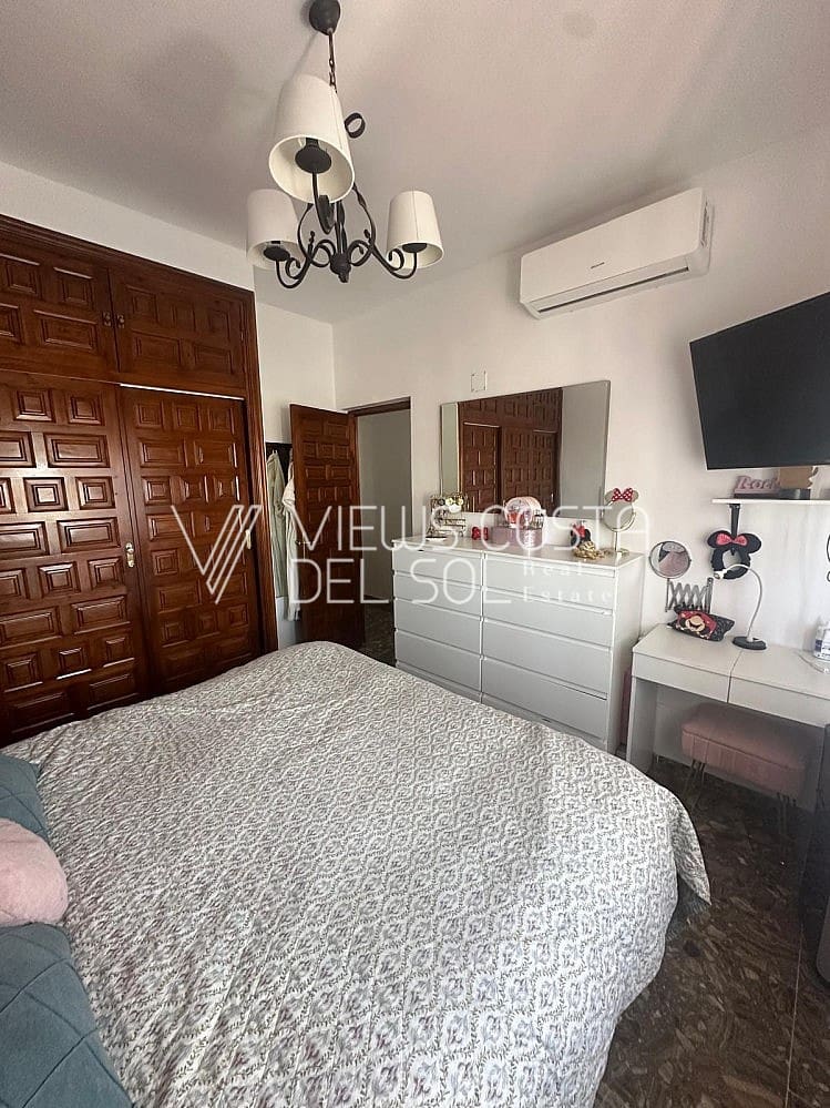 4 bedroom Villa for sale in Caleta de Velez with pool - € 649,900 (Ref: 9720610)