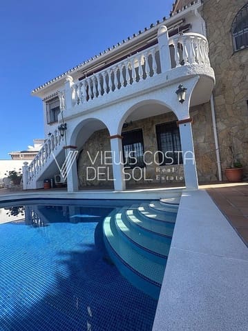 4 camera da letto Villa in vendita in Caleta de Vélez, Vélez-Málaga con piscina - 649.900 € (Rif: 9720610)