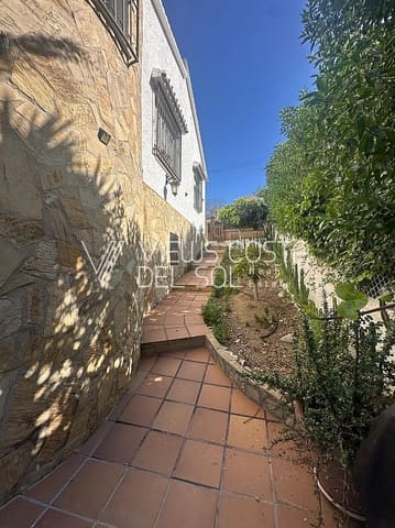 4 camera da letto Villa in vendita in Caleta de Vélez, Vélez-Málaga con piscina - 649.900 € (Rif: 9720610)